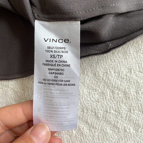 Vince pure silk blouse - Picture 8 of 9